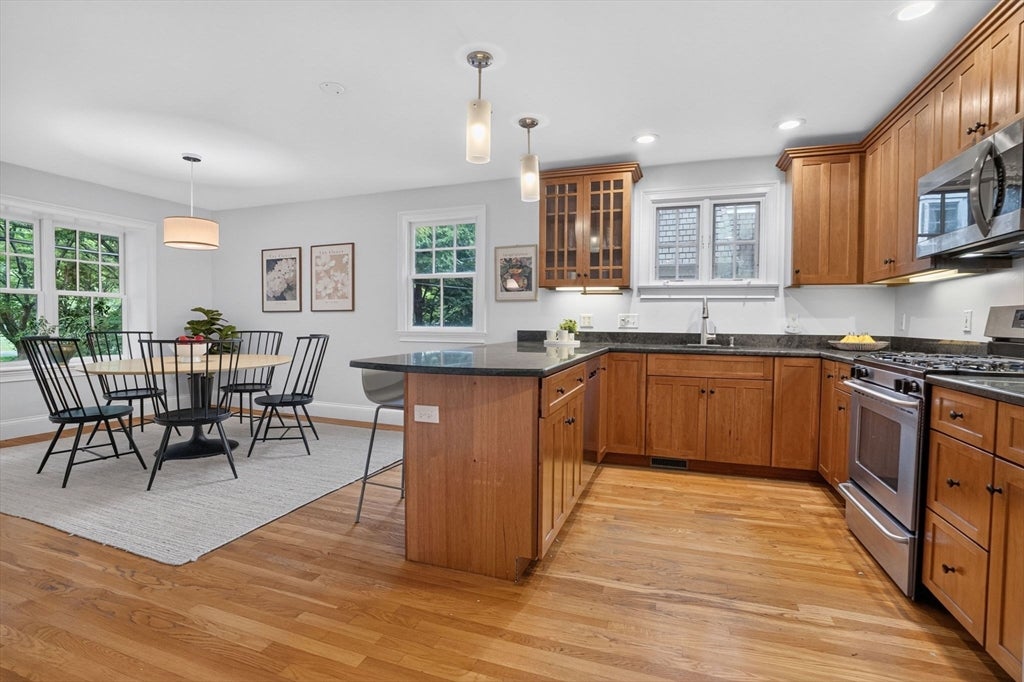 89 Boylston St 89