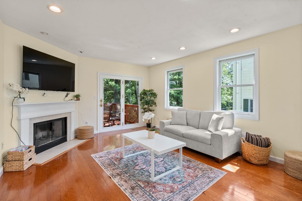 33 Furbush Rd