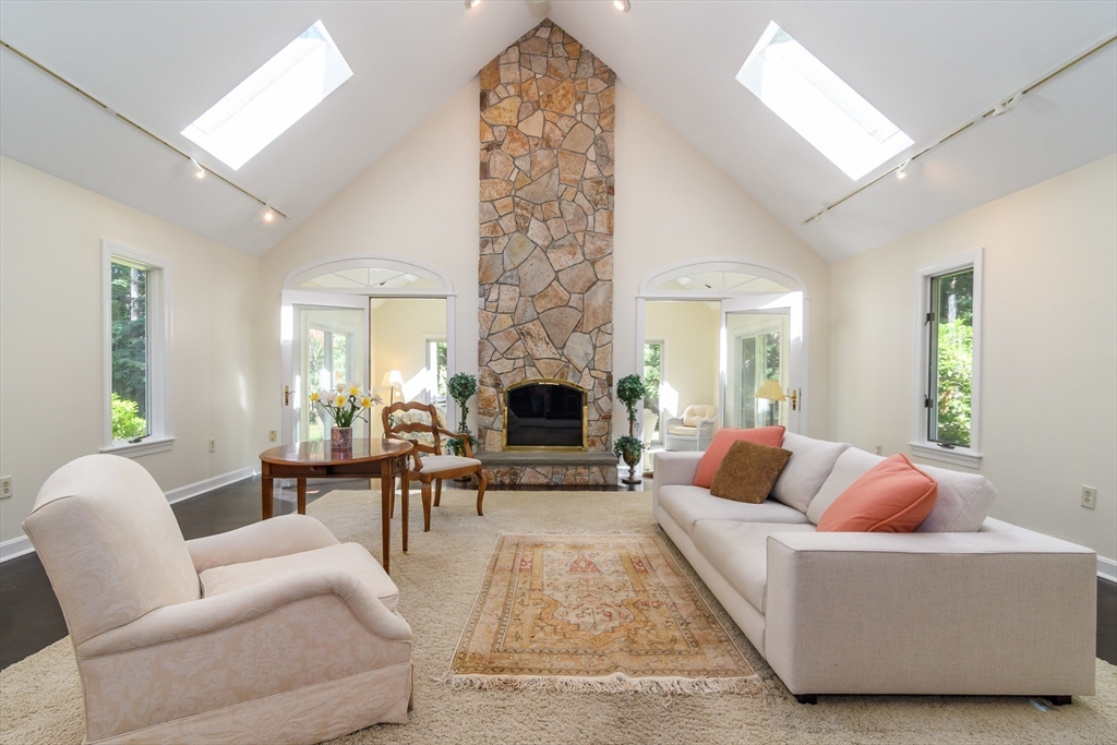 41 Phillips Rd