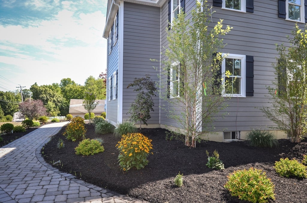 147 Highland St, Berlin, MA Photo #5