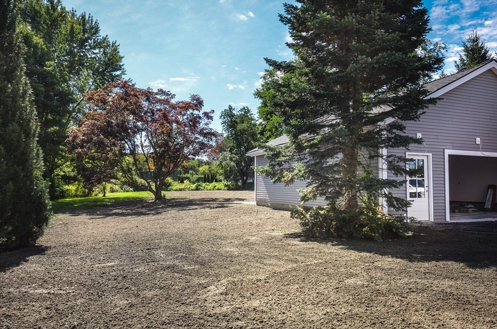 147 Highland St, Berlin, MA Photo #7