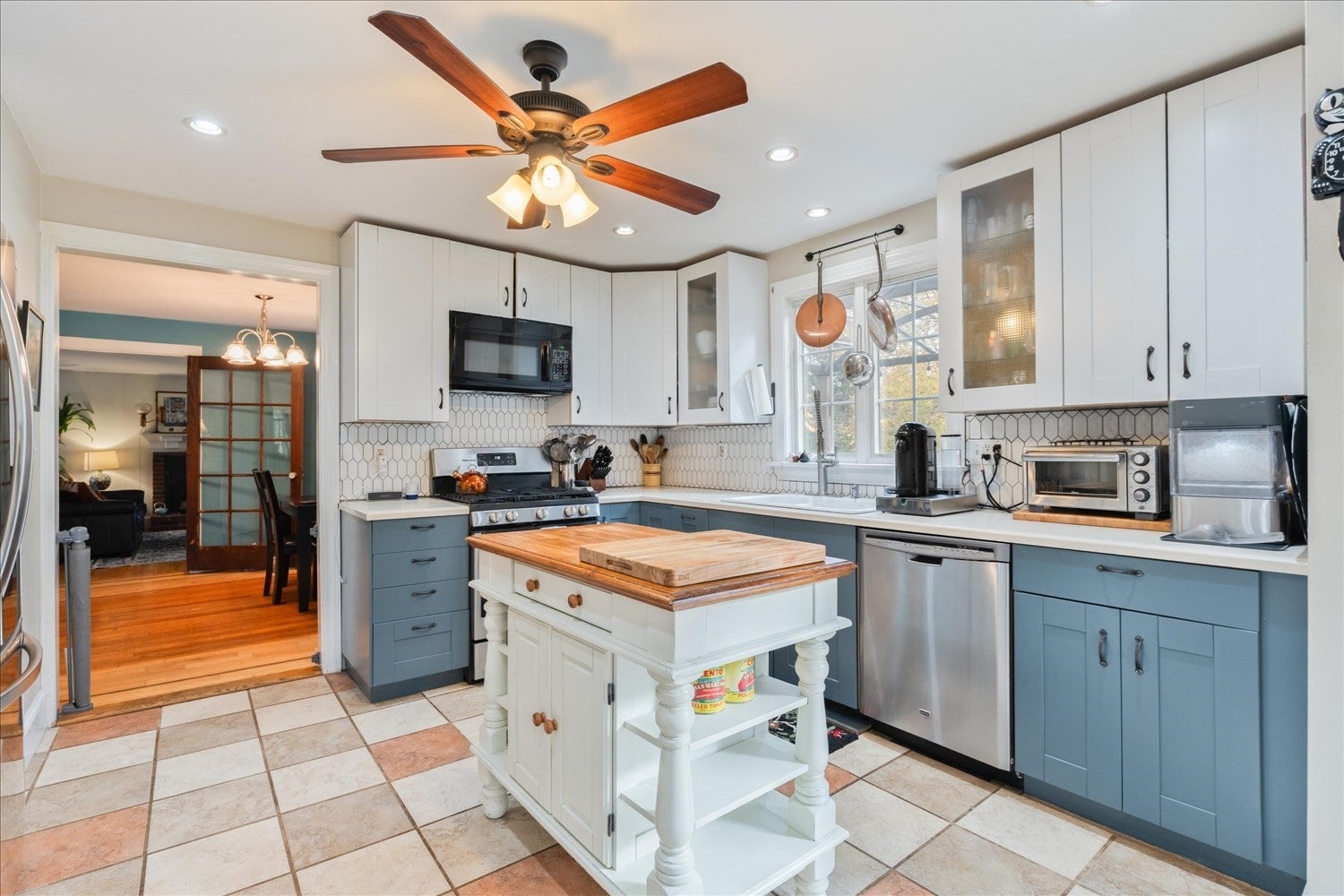 22 Reservoir St, Seekonk, MA, 22 Reservoir St, Seekonk, MA Photo #7