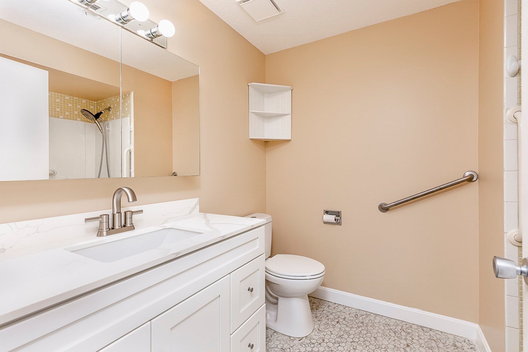 1004 Paradise Rd #2M, Swampscott, MA, 1004 Paradise Rd #2M, Swampscott, MA Photo #15