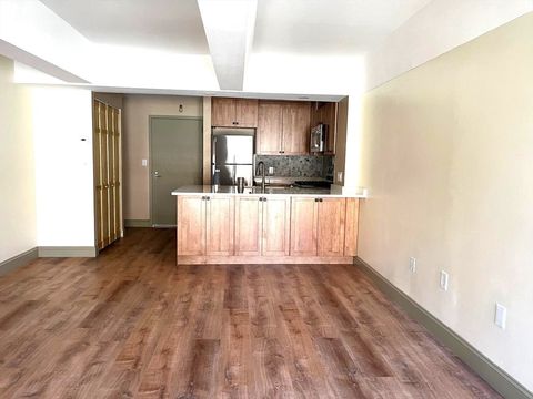 42 Eighth 4406 Boston MA 02129