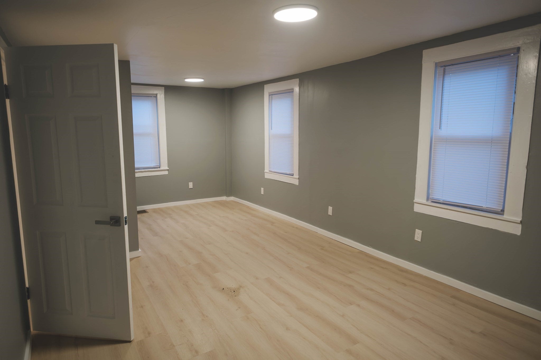 227 Deerfield St, Greenfield, MA Photo #16