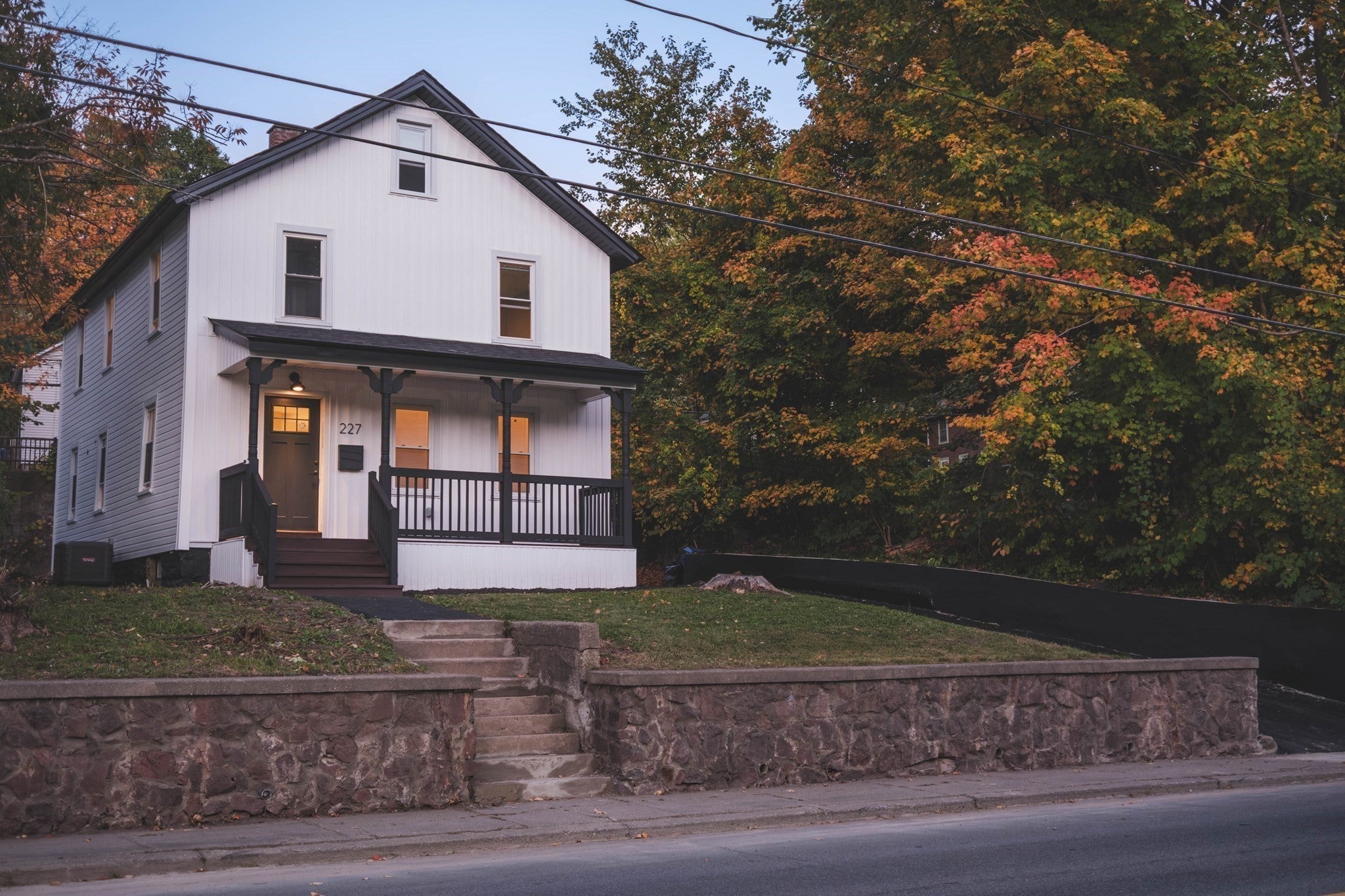 227 Deerfield St