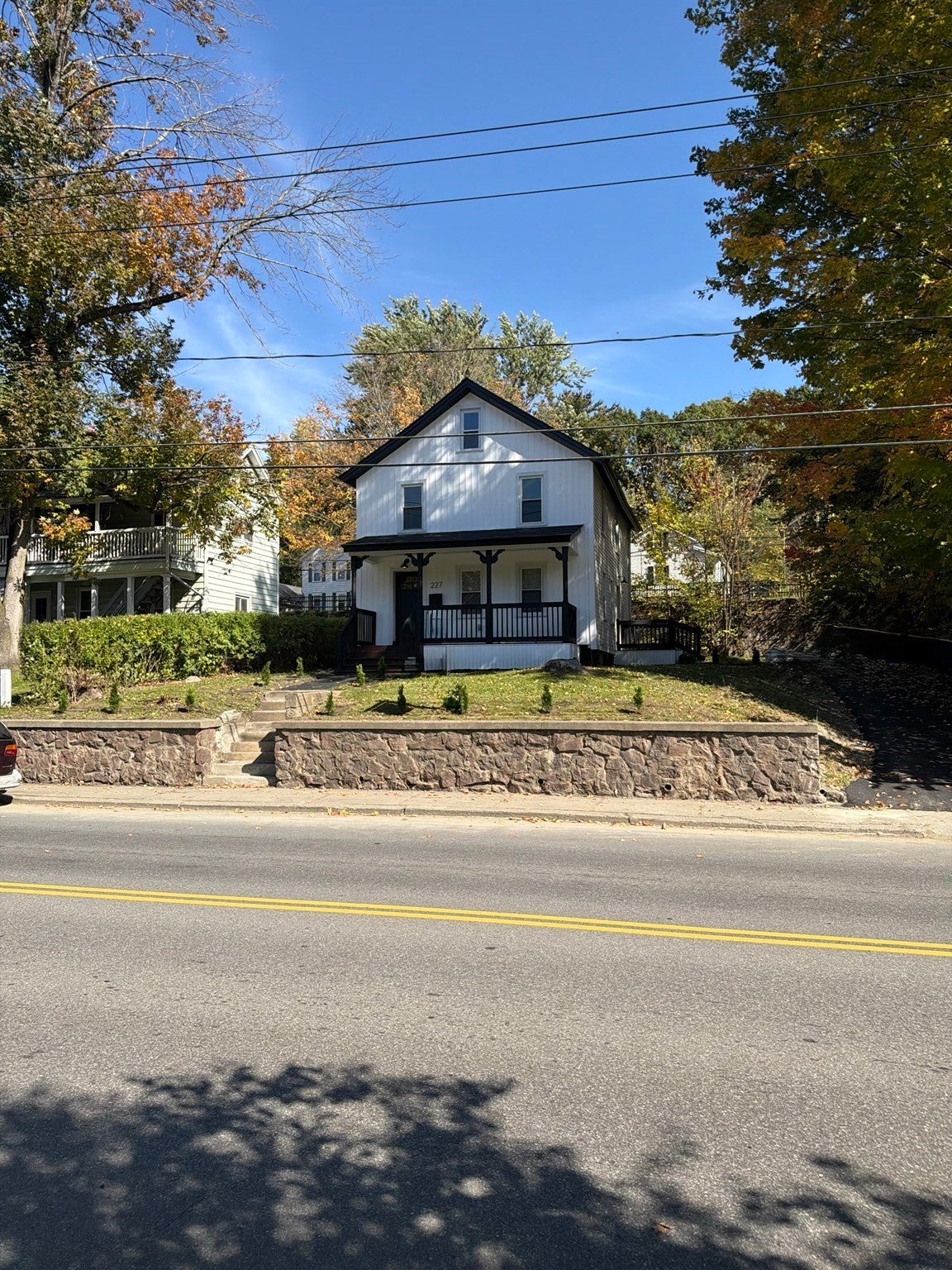 227 Deerfield St