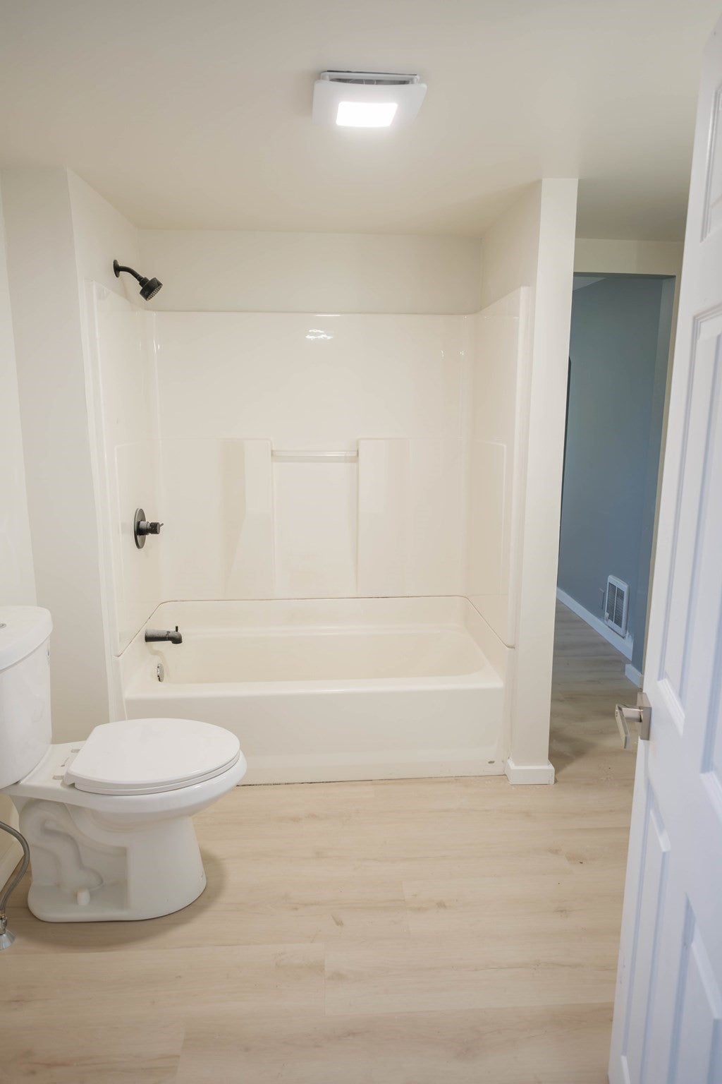 227 Deerfield St, Greenfield, MA Photo #24