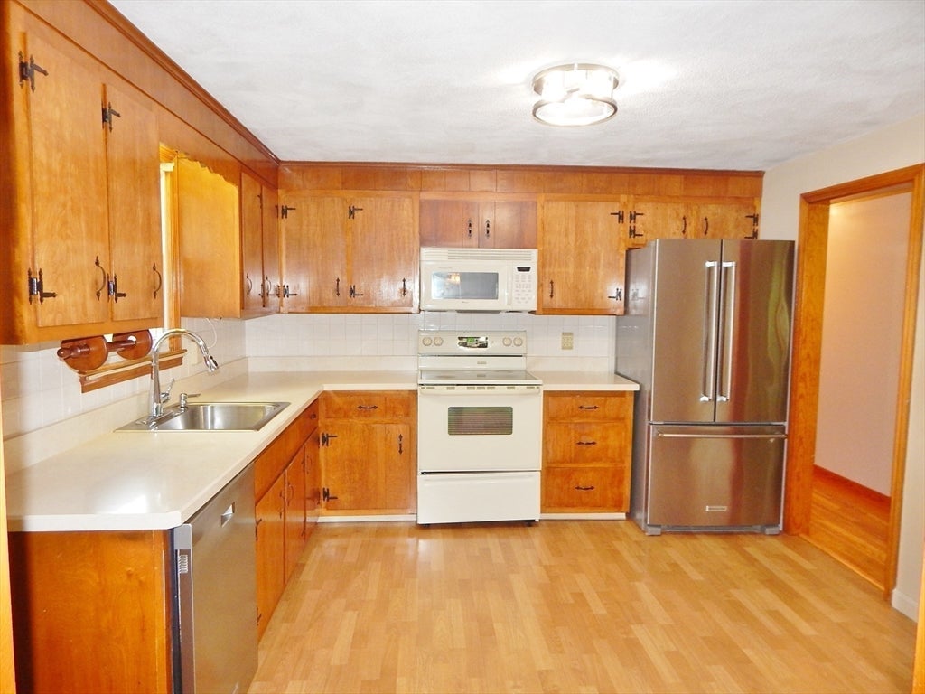 41 N Winnifred Rd, Brockton, MA, 41 N Winnifred Rd, Brockton, MA Photo #5