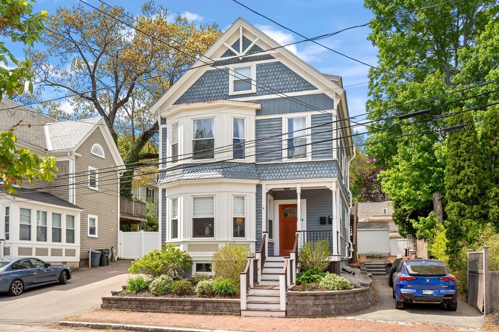 4 Arlington St A