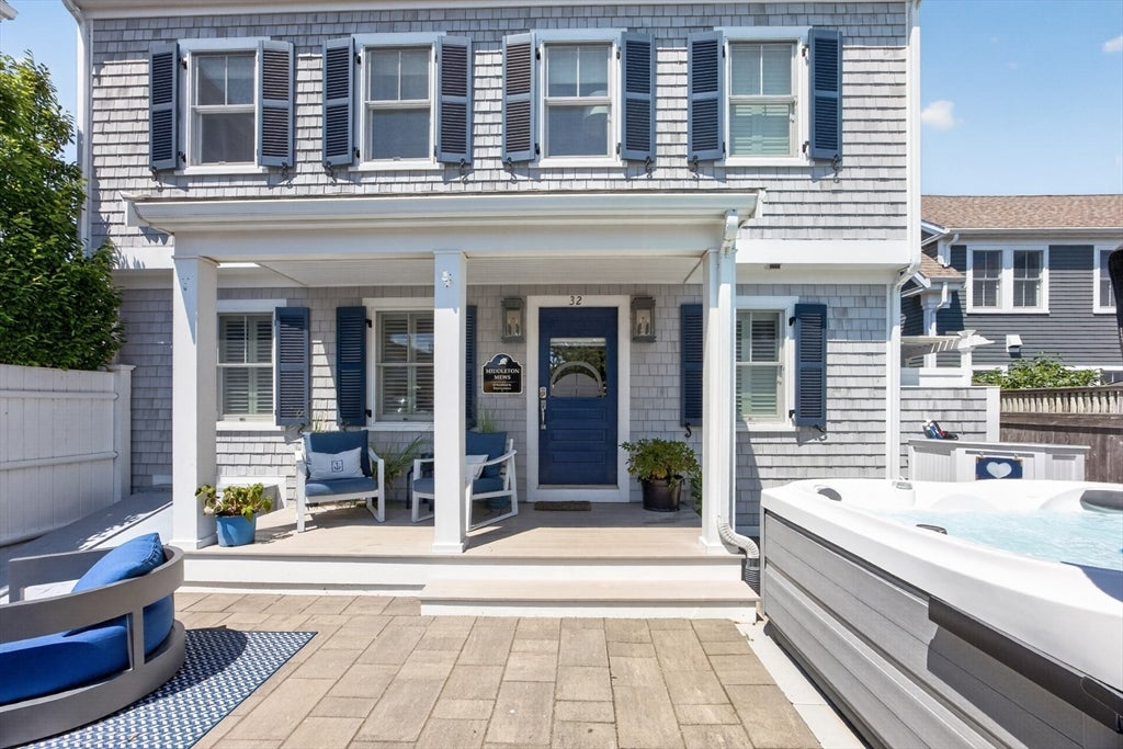 Photo of 32 Bradford Street, Provincetown, MA