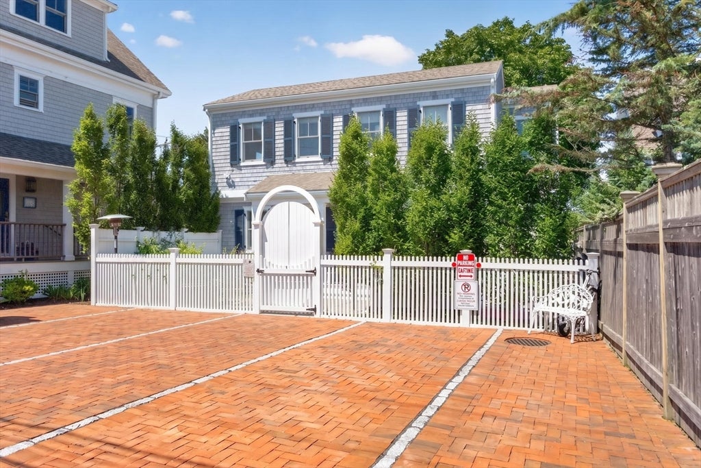 32 Bradford Street #1, Provincetown, MA, 32 Bradford Street #1, Provincetown, MA Photo #34