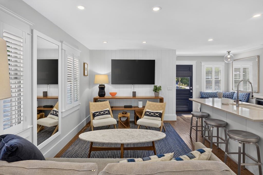 32 Bradford Street #1, Provincetown, MA, 32 Bradford Street #1, Provincetown, MA Photo #7