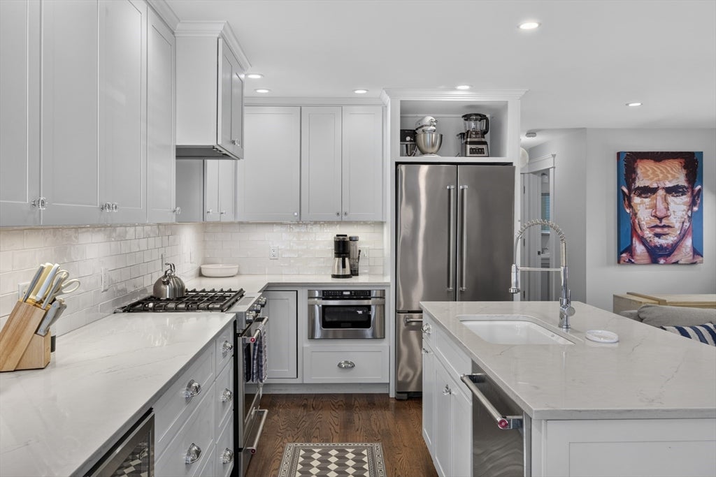 32 Bradford Street #1, Provincetown, MA, 32 Bradford Street #1, Provincetown, MA Photo #9