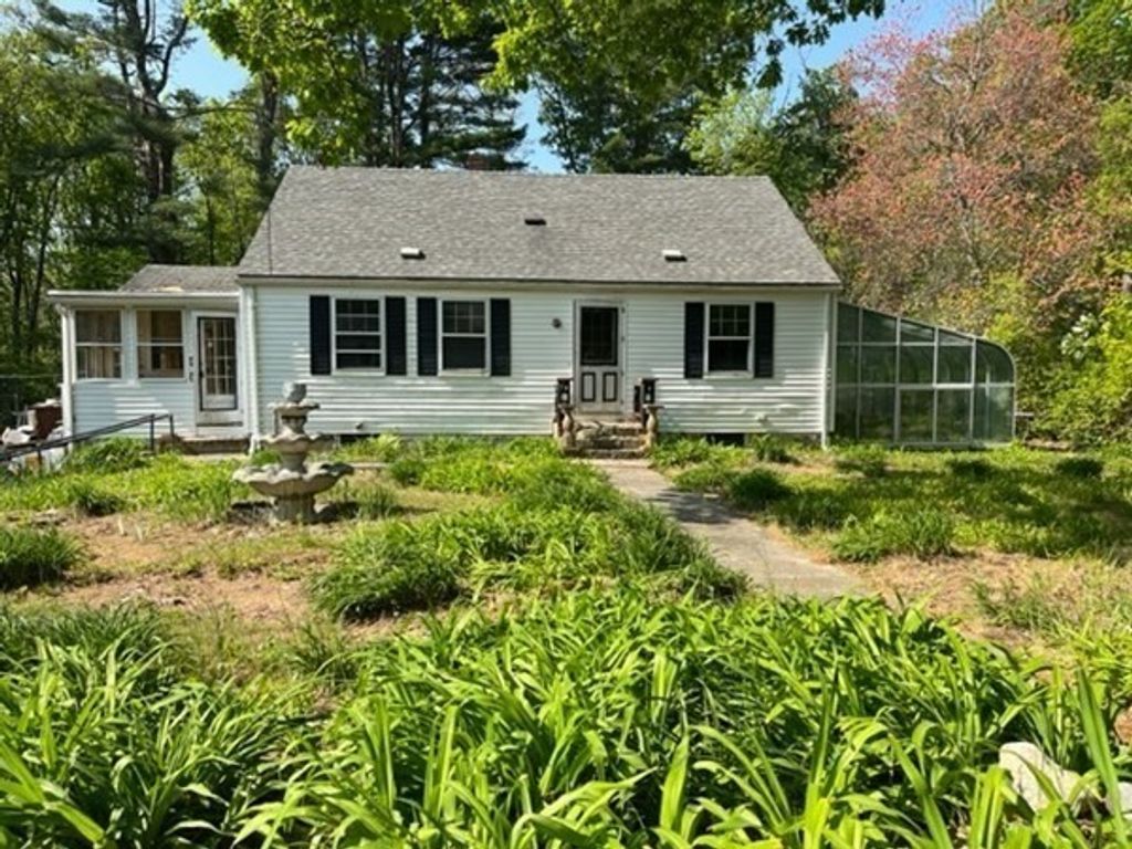 Photo of 139 Eastern Ave, Essex, MA 01929 (MLS # 73503255)