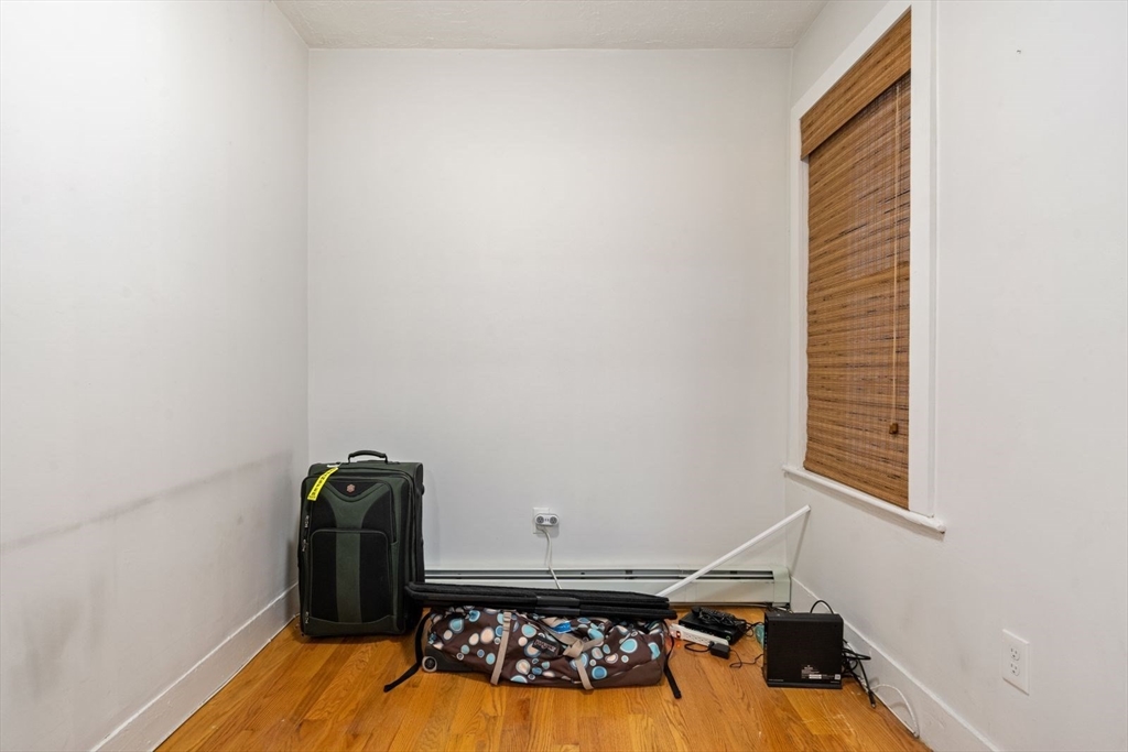 155 Salem St 7