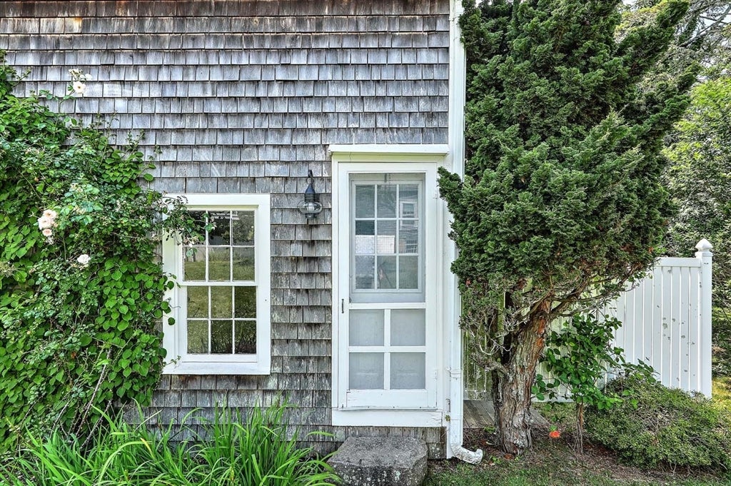 1835 Main Road U: Vac Rental 1835