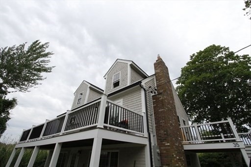 35 Holbrook Ave