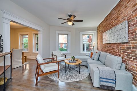 5 Auburn Ct 1 Brookline MA 02446