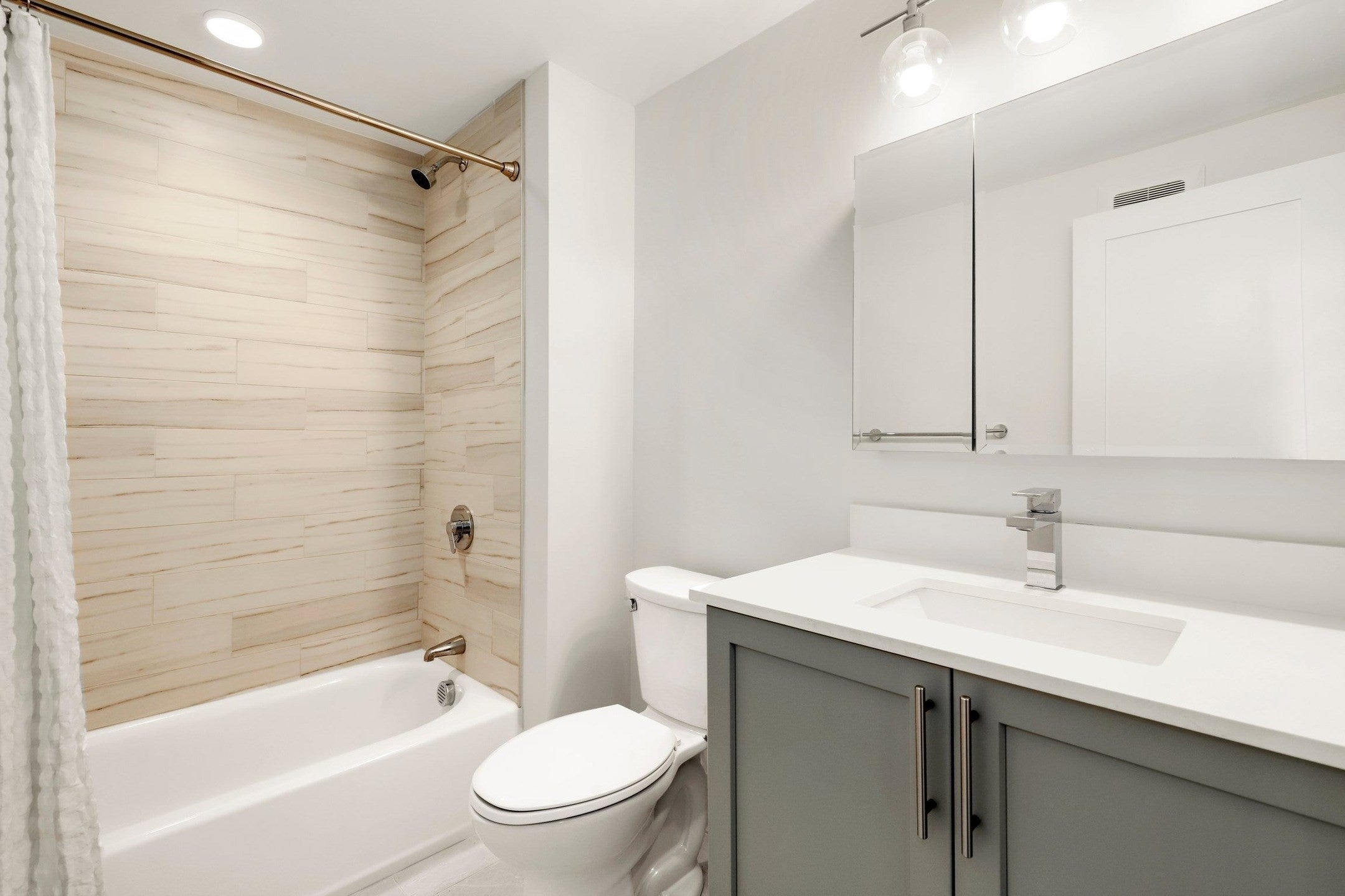 50 Hichborn St #310, Boston, MA Photo #14