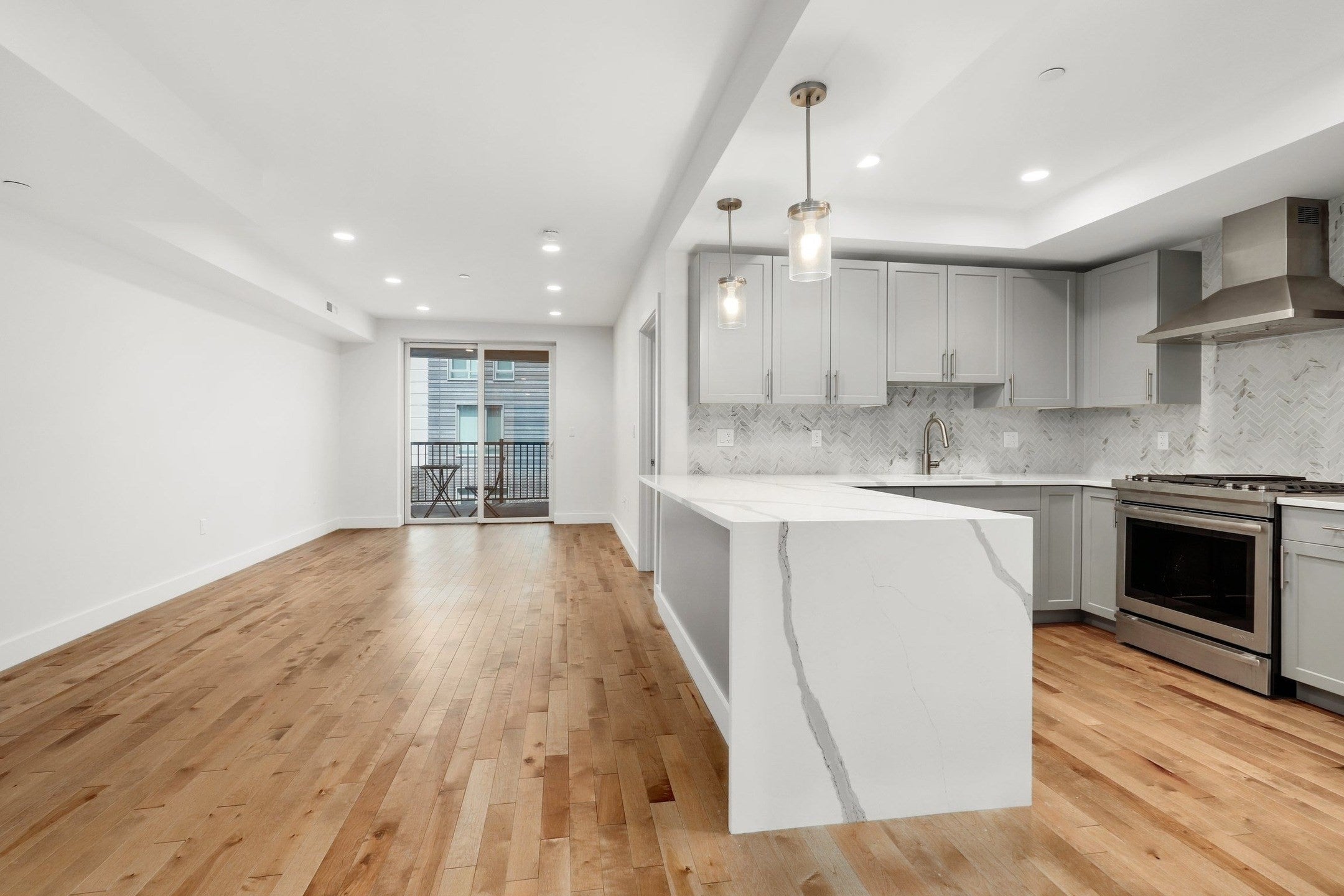 50 Hichborn St #310, Boston, MA Photo #10