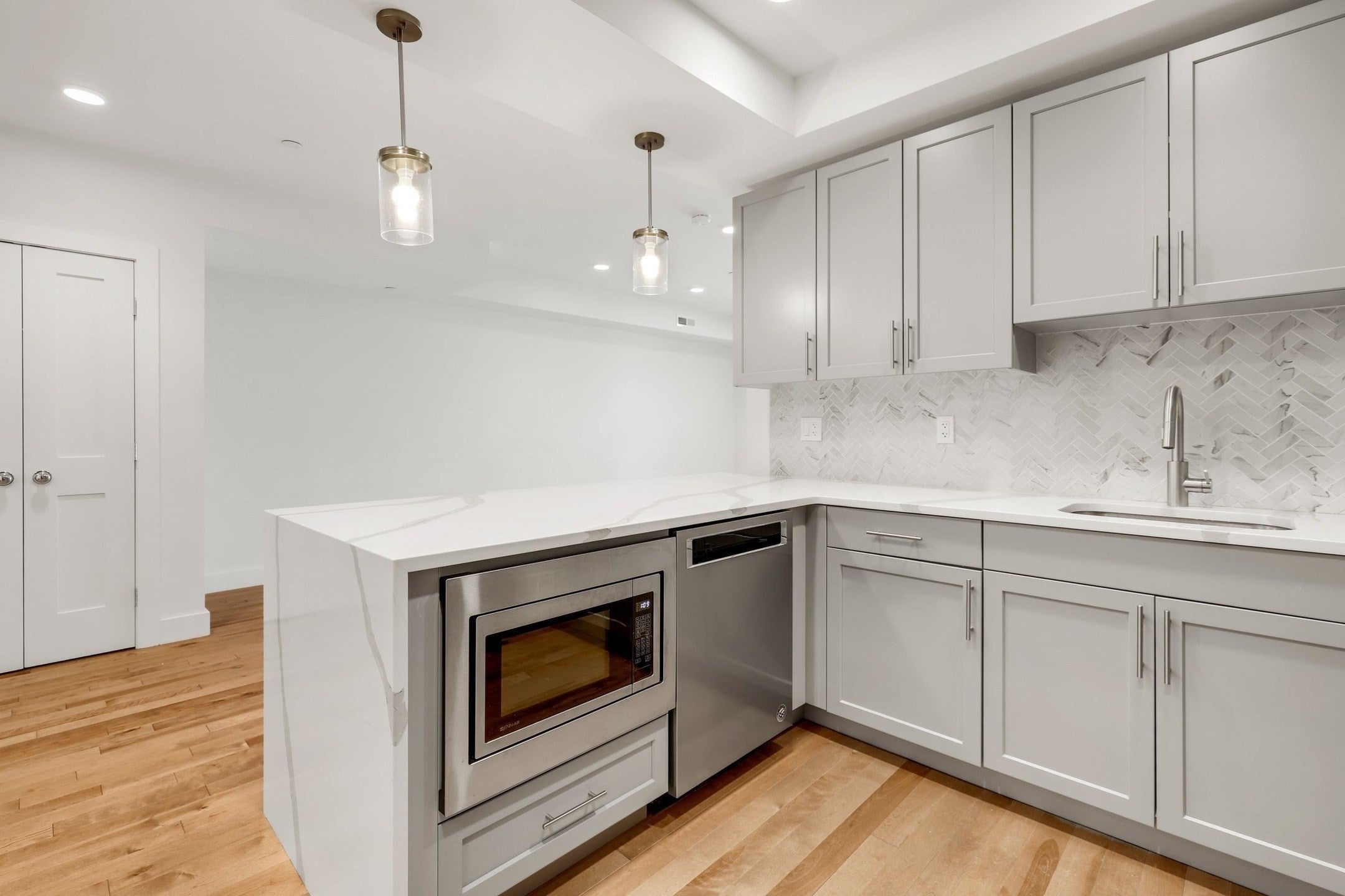 50 Hichborn St #310, Boston, MA Photo #9