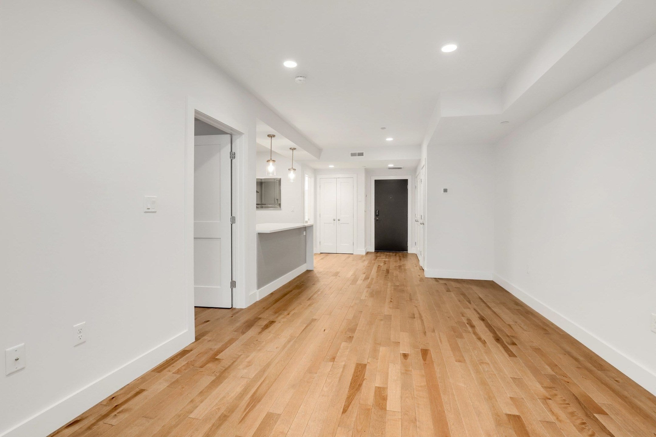 50 Hichborn St #310, Boston, MA Photo #4
