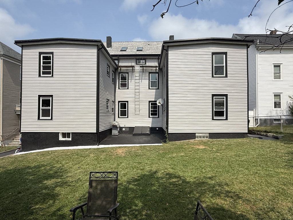 597 King Philip St