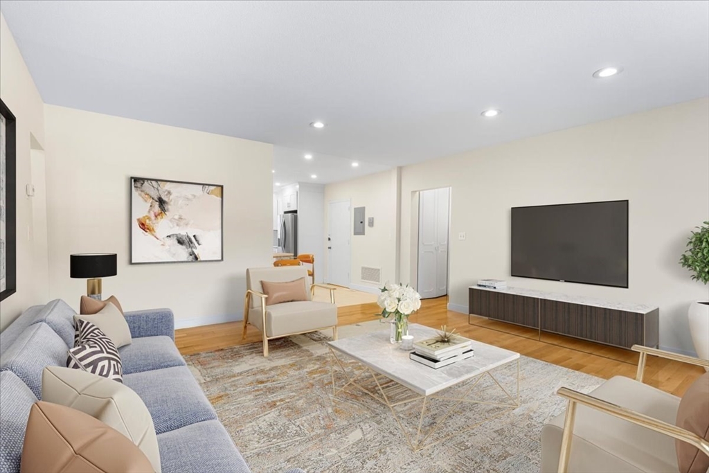 30 Lake Shore Ct 1
