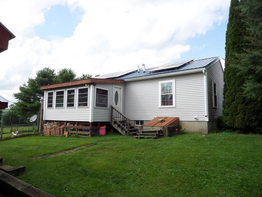 527 Old Post Rd