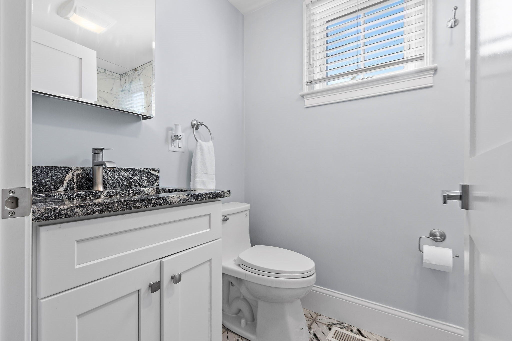 172-174 Blue Hill Ave #174, Milton, MA, 172-174 Blue Hill Ave #174, Milton, MA Photo #12