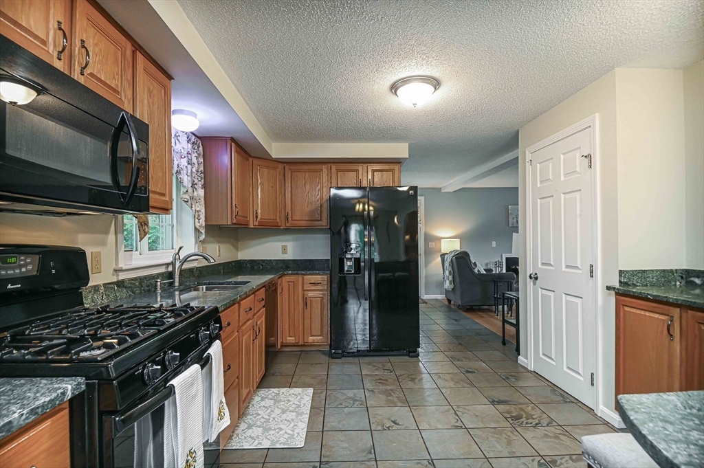 20 Bowdoin Dr