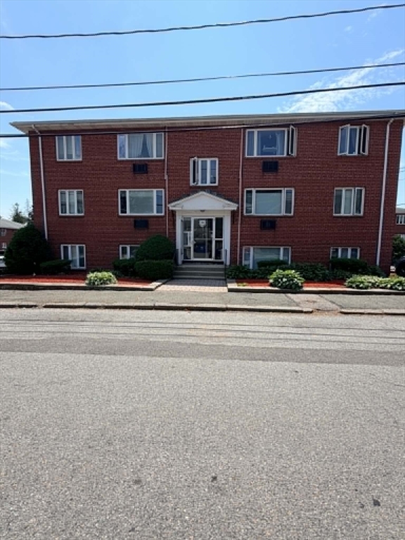 38 Carey Ave 7