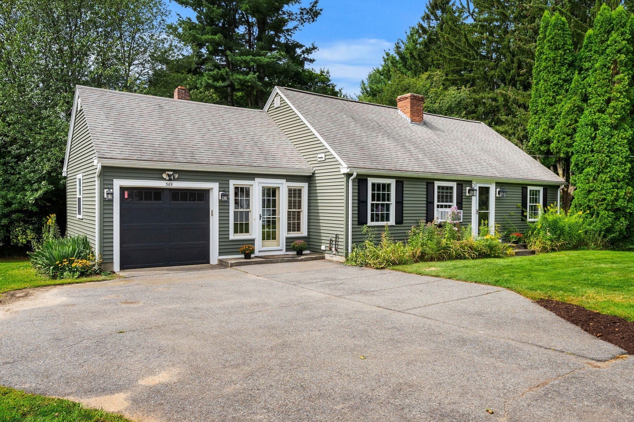 369 Main St, Holden, MA, 369 Main St, Holden, MA Photo #2