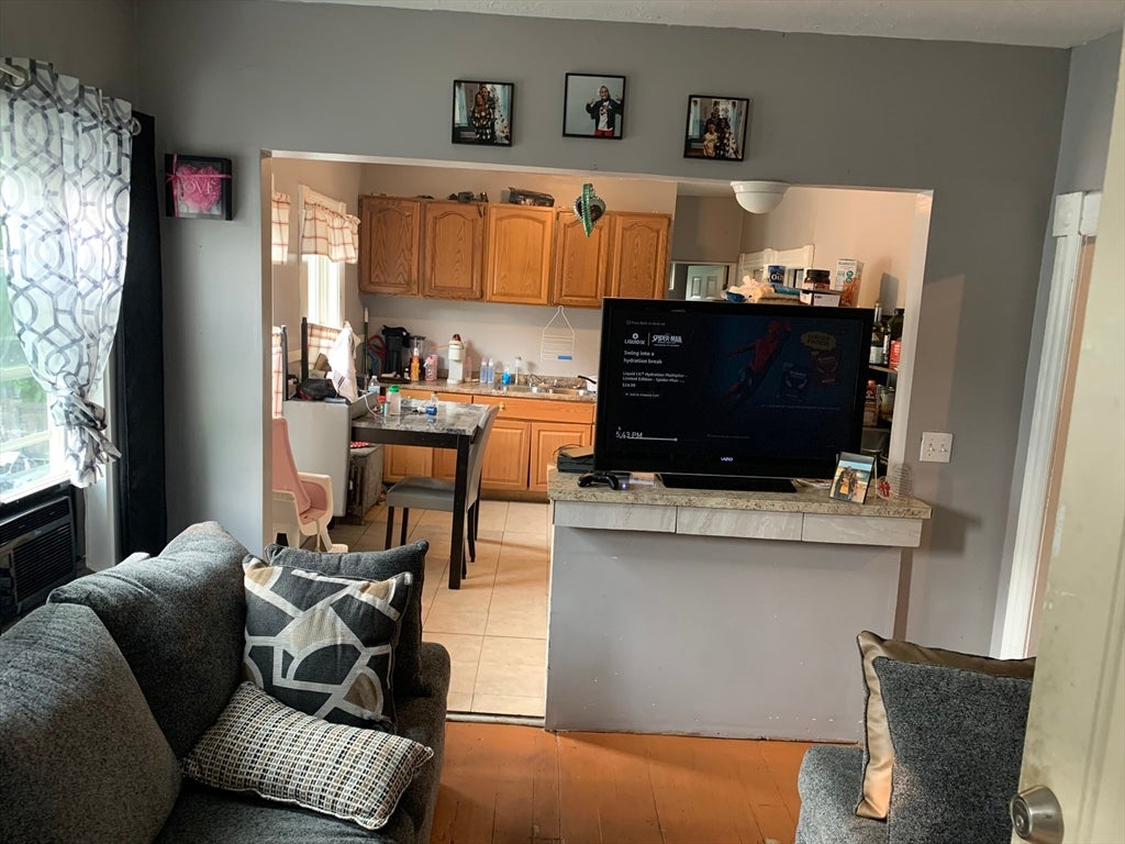 172 Quincy St, Springfield, MA Photo #6
