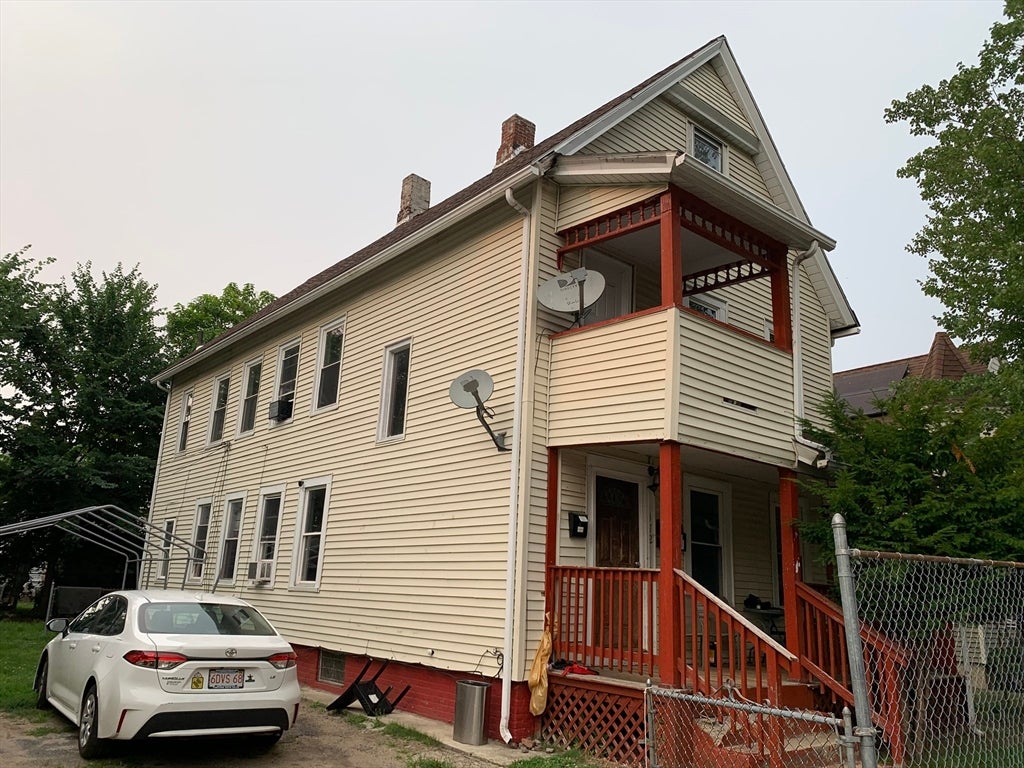 172 Quincy St, Springfield, MA Photo #2