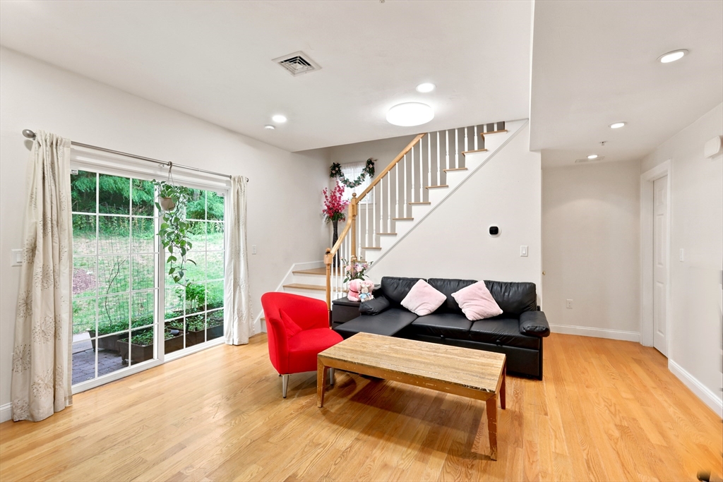 11 Brookside Rd 3