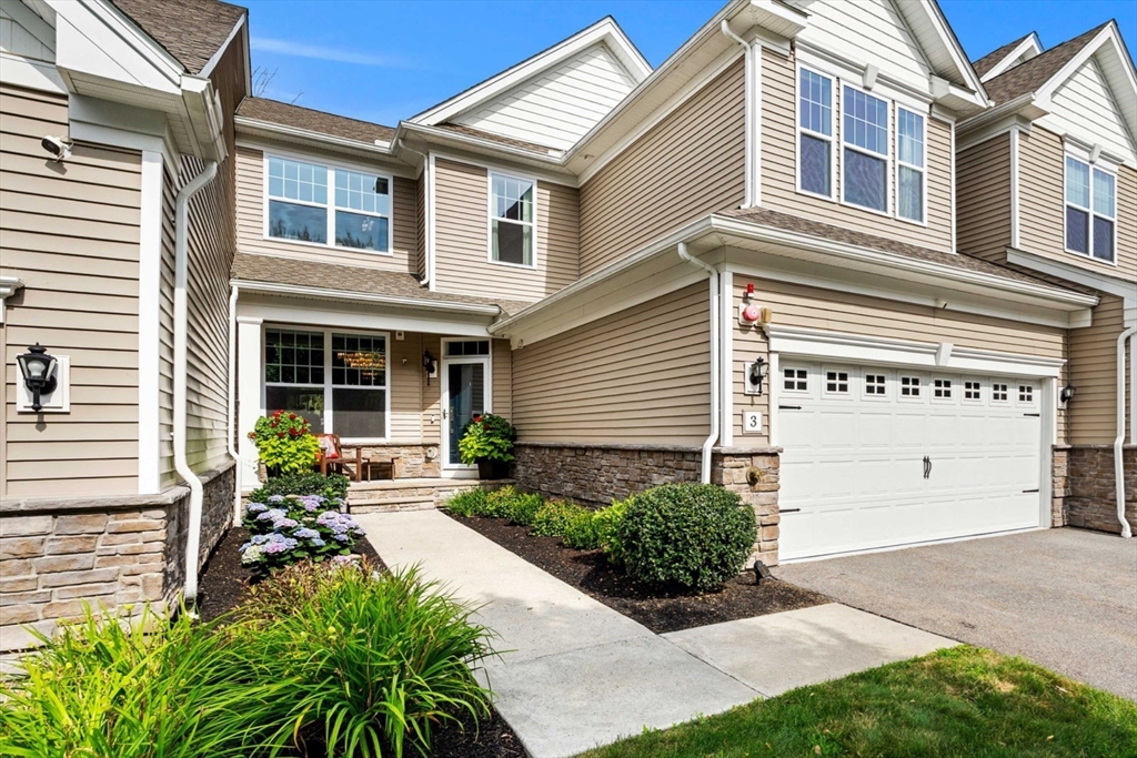 3 Hummingbird Way #3, Methuen, MA Photo #2