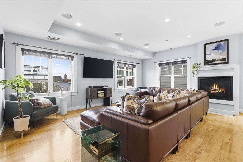 345 W Broadway #8, Boston, MA Photo #1