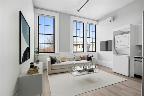 Photo of 22 Waverly St #102, Worcester, MA 01604 (MLS # 73507539)