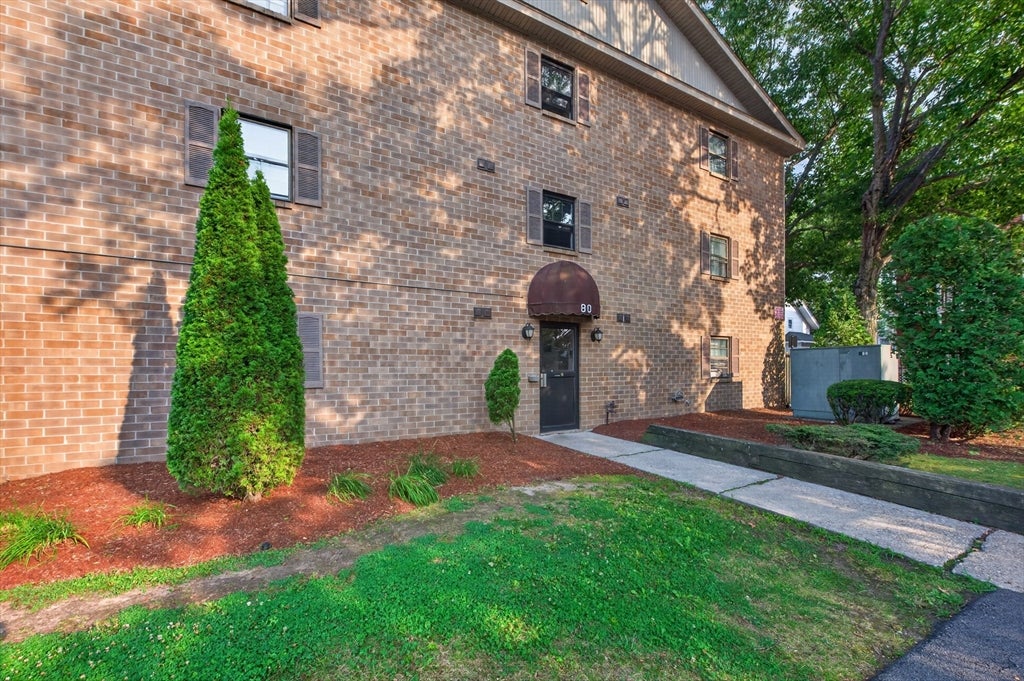 80 Stanton St #27, Worcester, MA, 80 Stanton St #27, Worcester, MA Photo #2