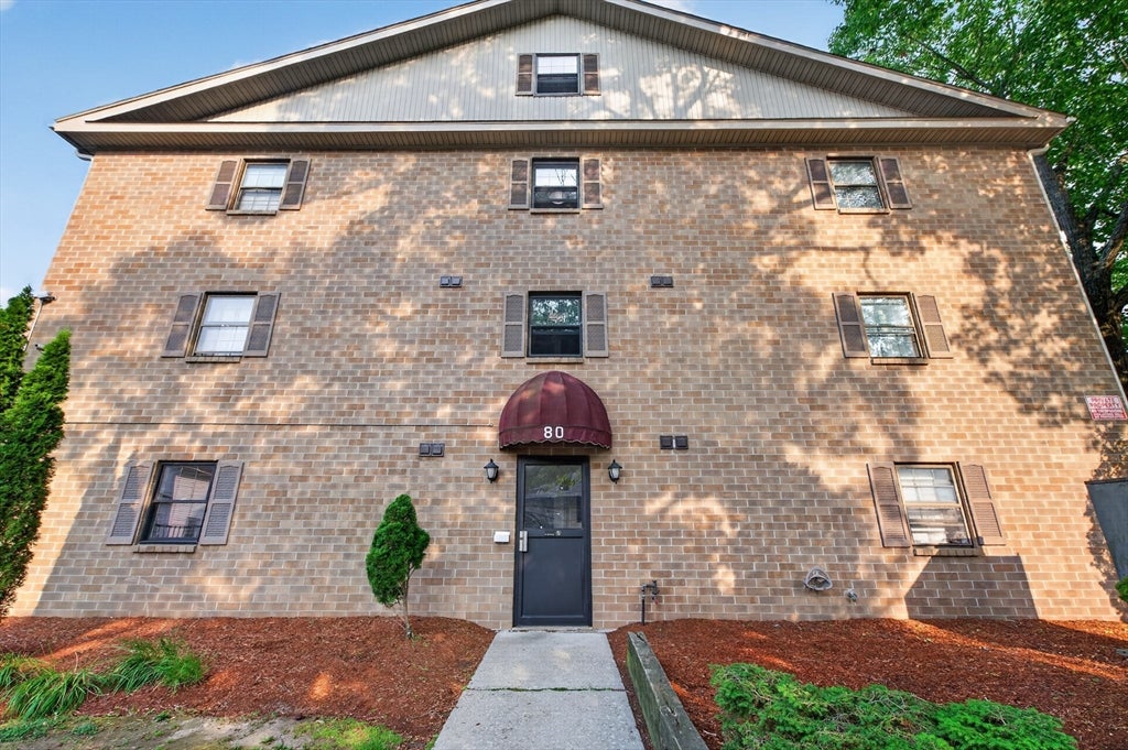 80 Stanton St #27, Worcester, MA, 80 Stanton St #27, Worcester, MA Photo #3