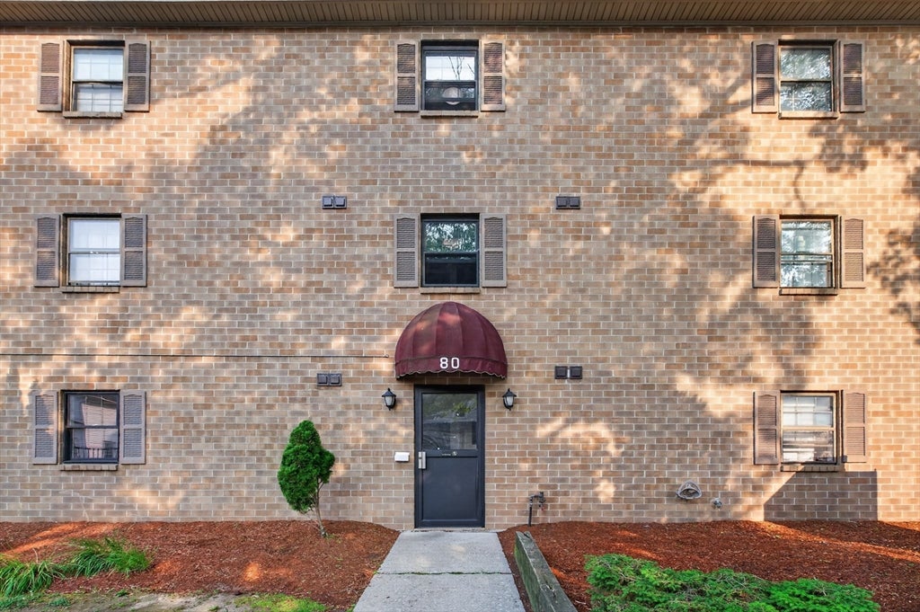80 Stanton St #27, Worcester, MA, 80 Stanton St #27, Worcester, MA Photo #4