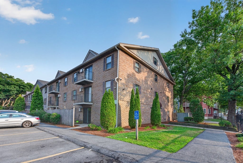 80 Stanton St #27, Worcester, MA, 80 Stanton St #27, Worcester, MA Photo #1