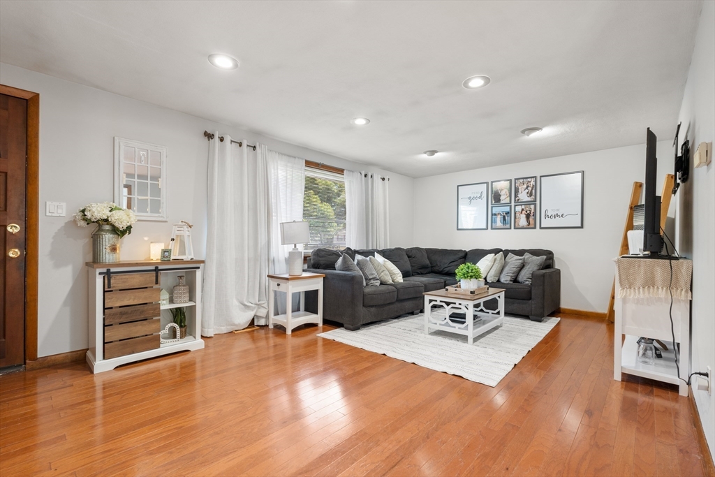 70 Catherine Dr