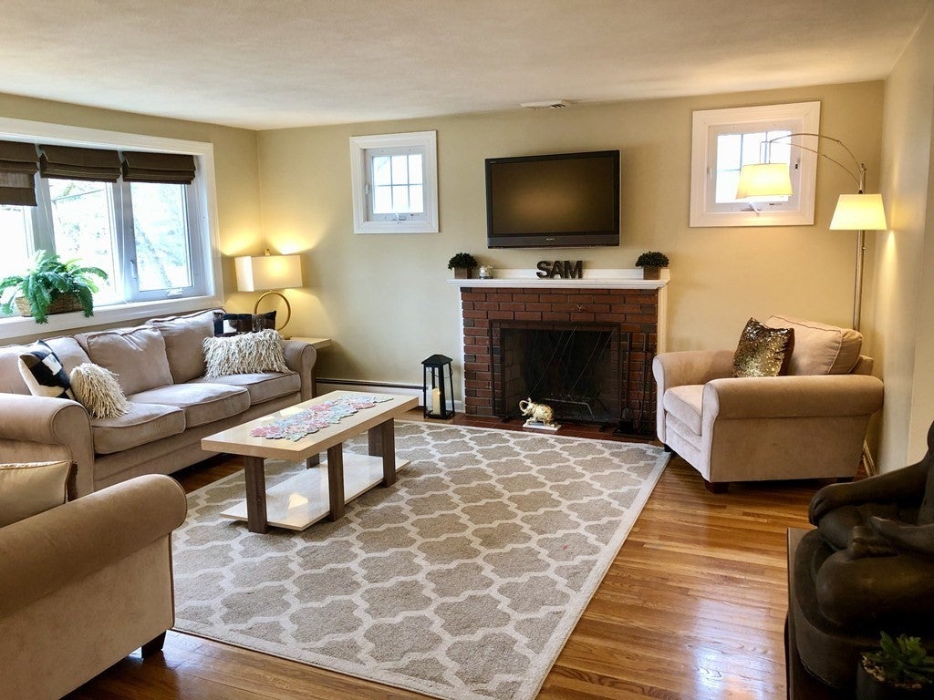 73 Pine St, Natick, MA, 73 Pine St, Natick, MA Photo #3