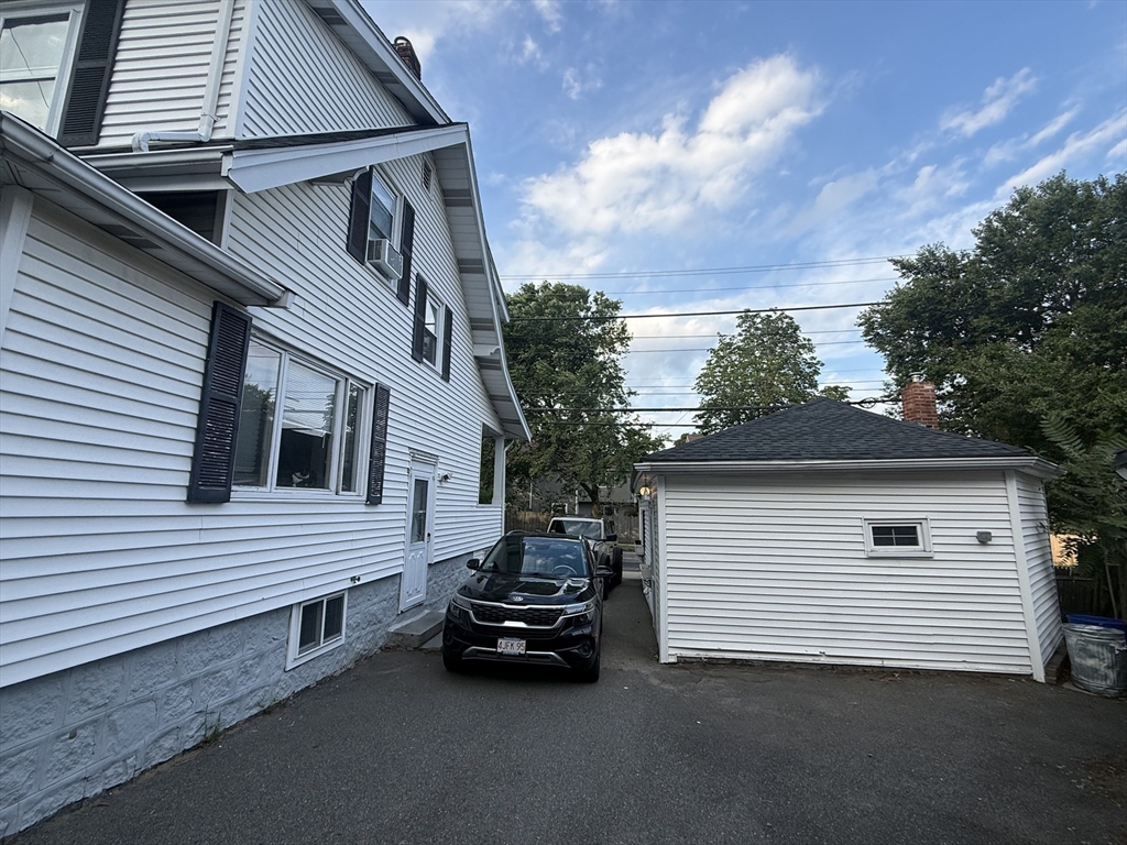 209-213 Centre St