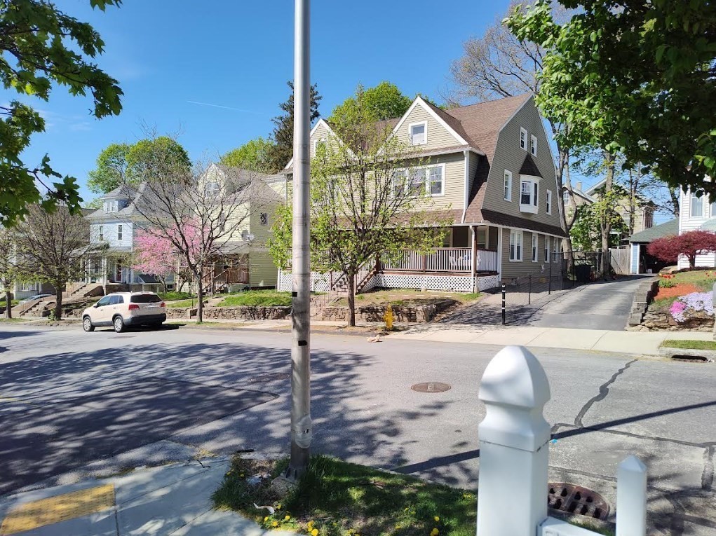 12 Stoneland Rd