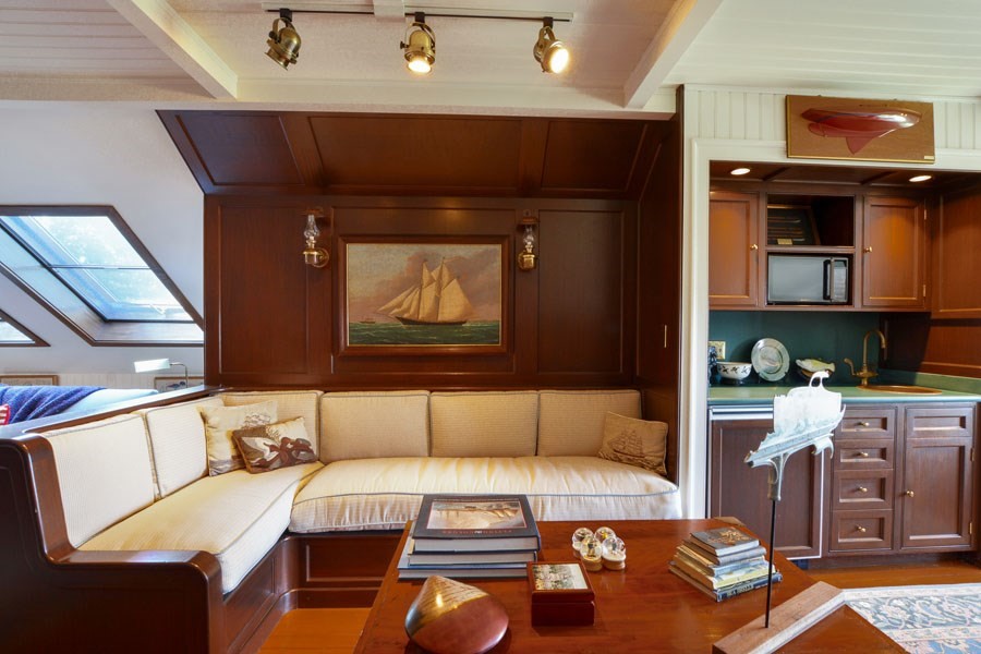 Barnstable, Massachusetts 02647, United States, 8 Bedrooms Bedrooms, ,6 BathroomsBathrooms,Residential,Active,231747