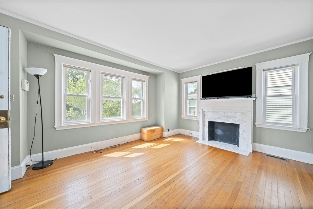 84 Alstead Street